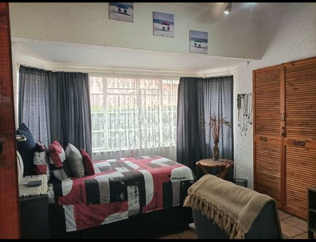 4 BEDROOM FREEHOLD FOR SALE IN NORKEM PARK